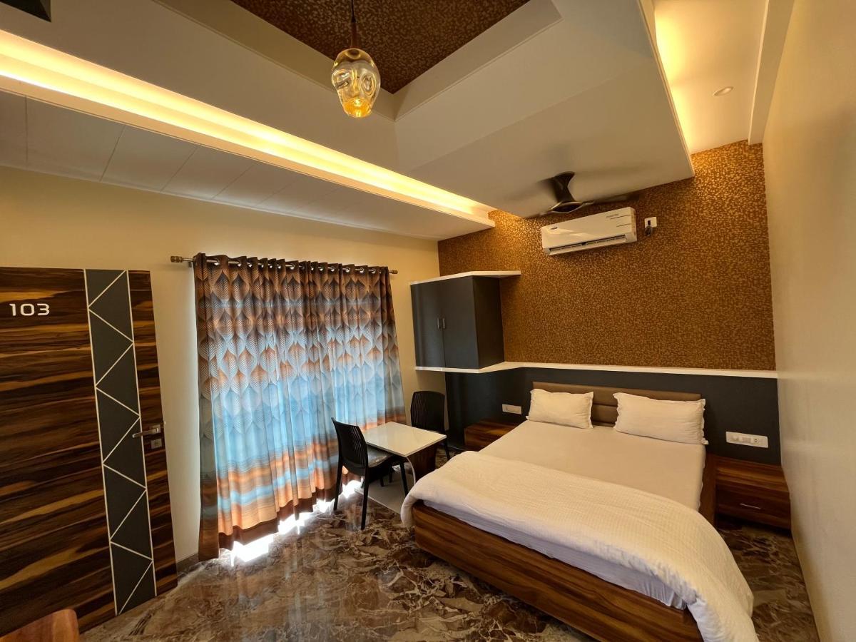 Hotel Aryadeep Phardapur Luaran gambar